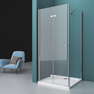 Uždaryta dušo kabina su grūdinto stiklo sienelėmis