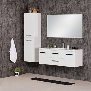 FOKUS NEW vonios baldų komplektas su 120 cm spintele, aukšta pakabinama spintele ir dideliu veidrodžiu.